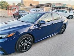 تۆیۆتا کامری